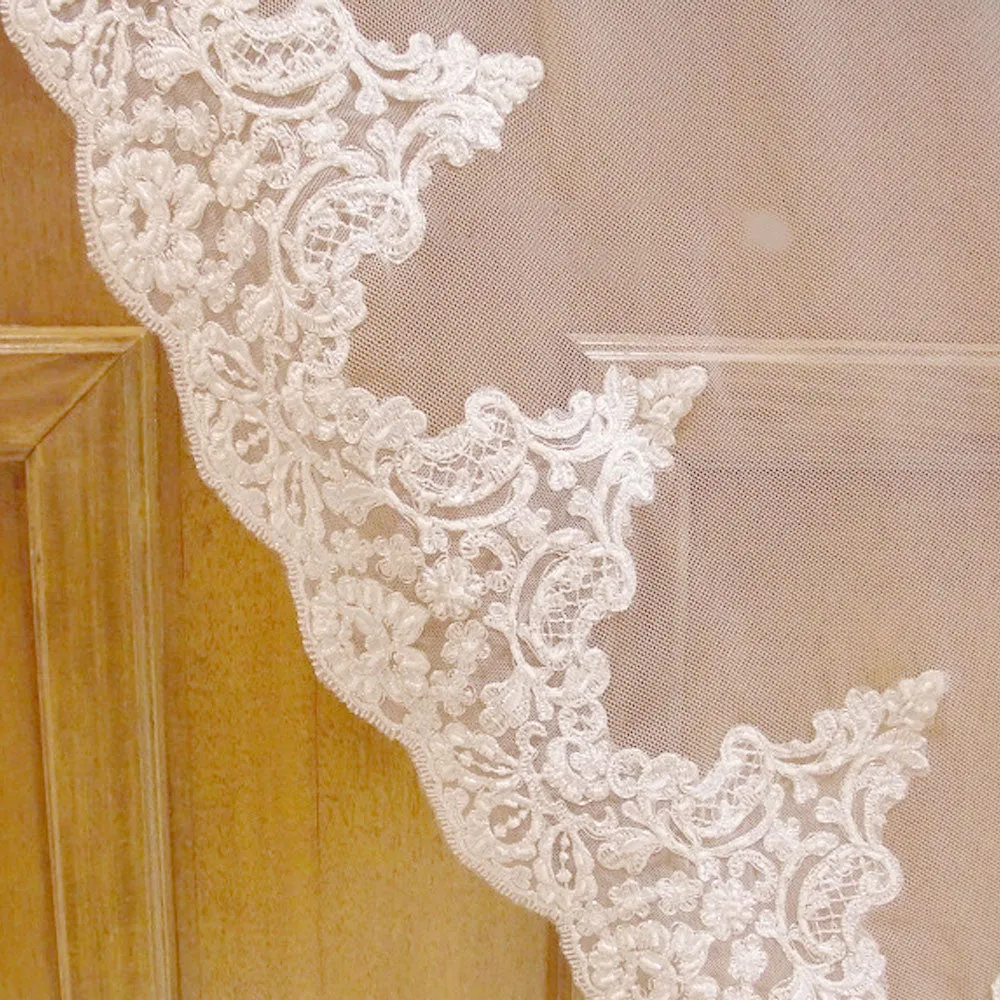 Josefina Lace Veil